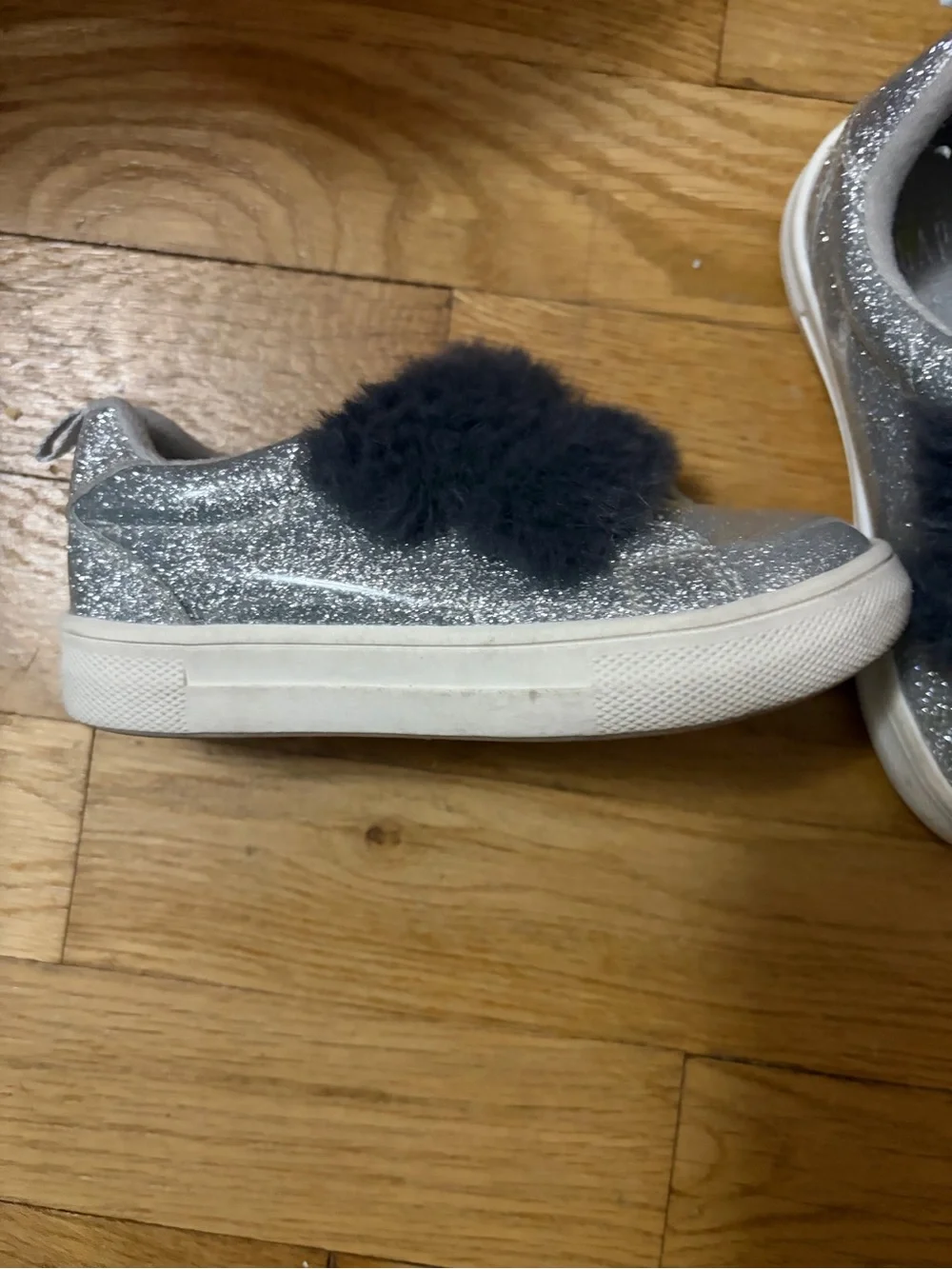 GAP Silver Glitter Sneakers with Dark Gray Faux Fur Strap